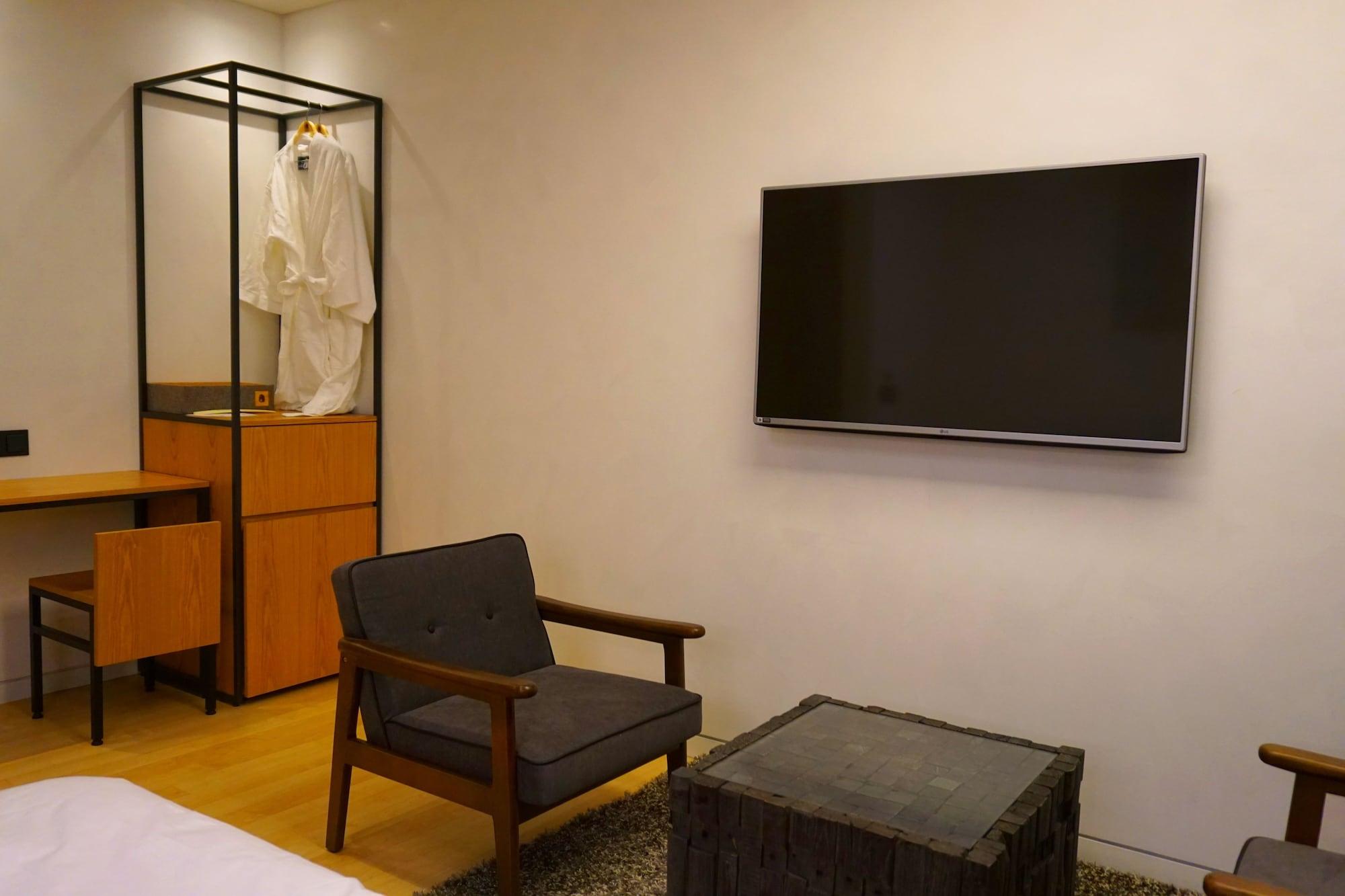 The Designers Cheongnyangni Hotel 3*